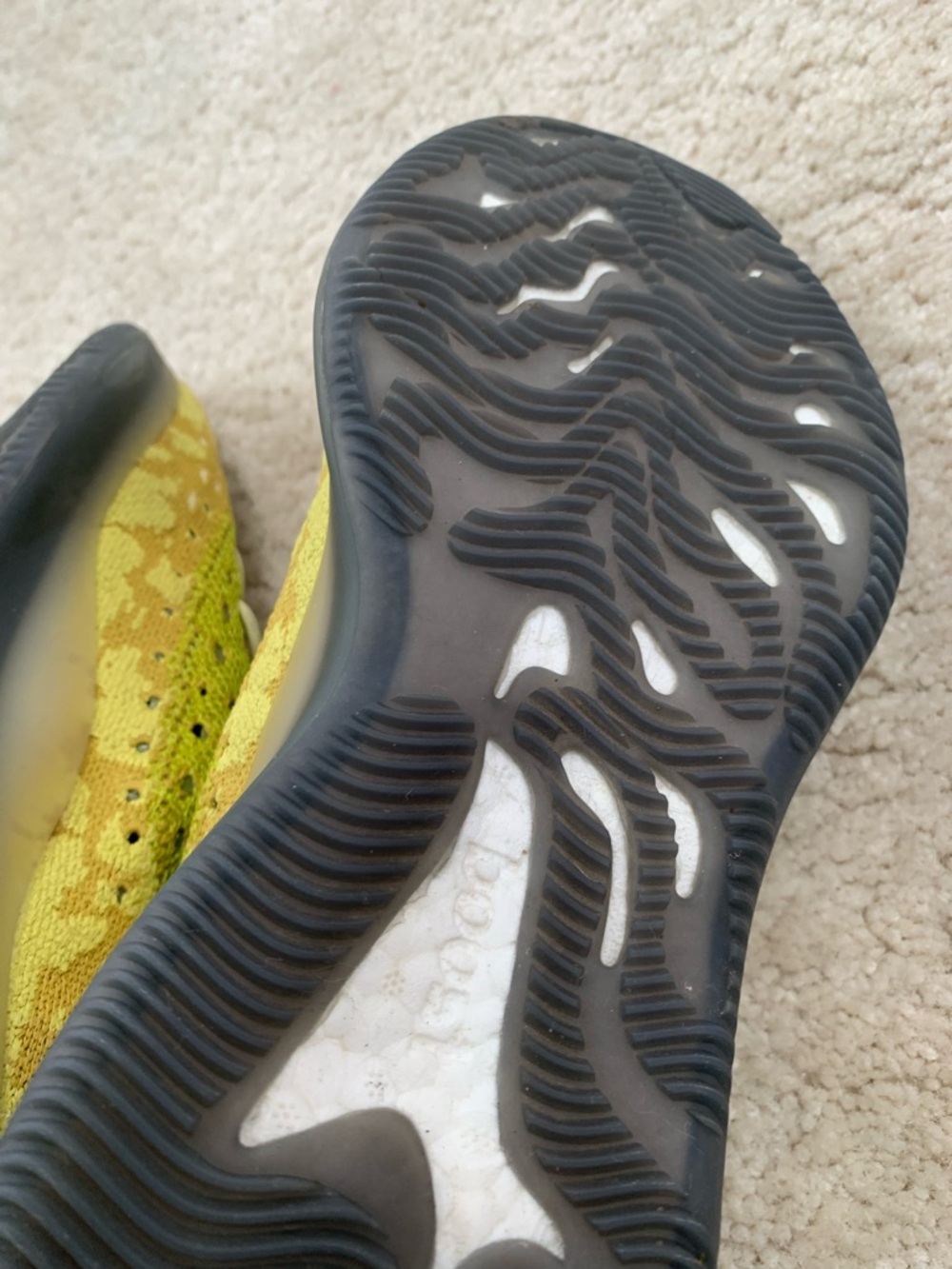 Adidas Big Kid Size 3.5 Yeezy Boost 380 Hylte Neon Lime Green Slip In Sneakers - Picture 14 of 15